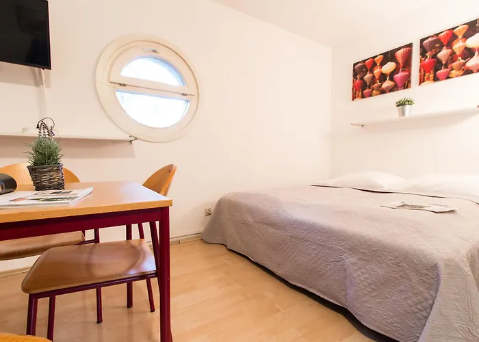 Apartmenthaus Hietzing I Contactless Check-In